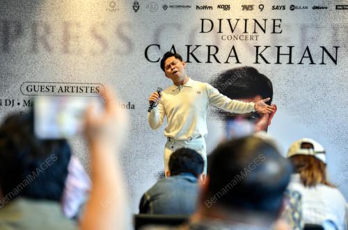 CAKRA KHAN