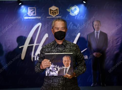 KL18_26112021_TSMY_BUKU