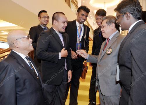 KL18_27012015_PARLIMEN