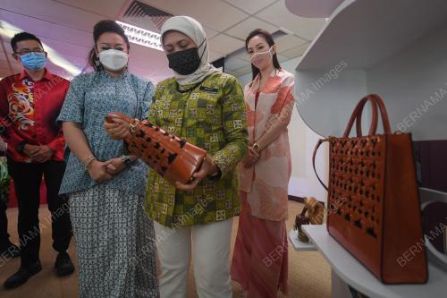 DATUK SERI NANCY SHUKRI