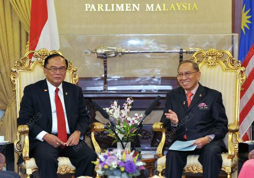 KL18_27022014_PARLIMEN