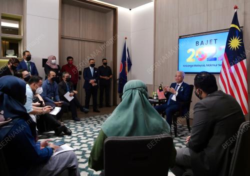 DATUK SERI ISMAIL SABRI YAAKOB