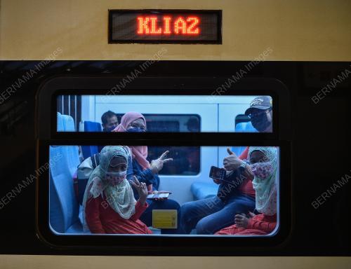KL18_27112021_RM1_JOYRIDE