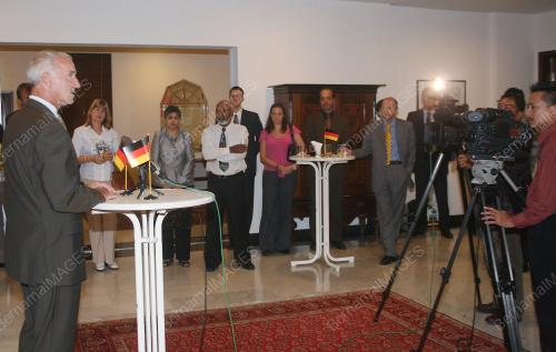 DR GUENTER GEUBER
