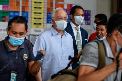 DATUK SERI NAJIB TUN RAZAK