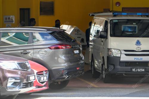 JENAZAH PELAPES TIBA DI HKL