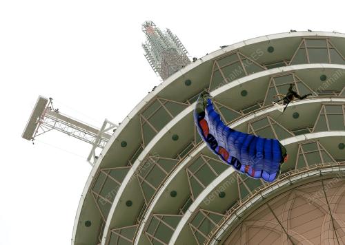 KL18_29092012_BASE_JUMP
