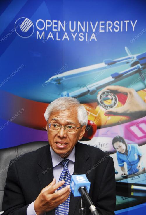 TAN SRI ANUWAR ALI
