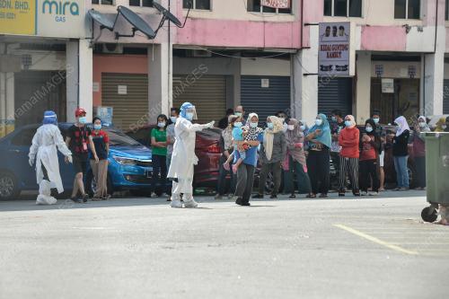 PERINTAH KAWALAN PERGERAKAN DIPERKETATKAN (PKPD) PLAZA HENTIAN KAJANG