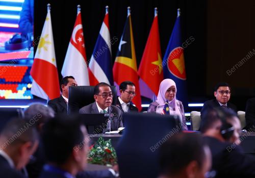 MESYUARAT MENTERI-MENTERI PERTAHANAN ASEAN KE 19