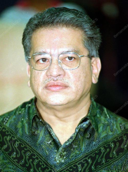 KL19-17_01_2001_TENGKU_ADNAN_18012016