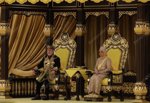 ISTIADAT PERTABALAN YANG DI-PERTUAN AGONG KE-17