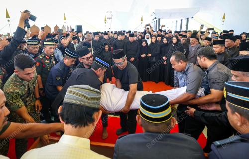 TUN ABDULLAH AHMAD BADAWI