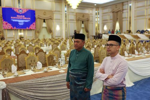 FAHMI FADZIL