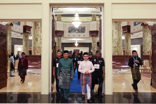FAHMI FADZIL