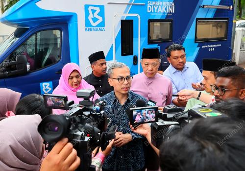 DATUK FAHMI FADZIL