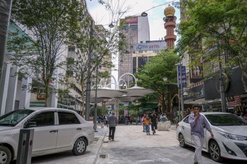 TINJAUAN JALAN MASJID INDIA