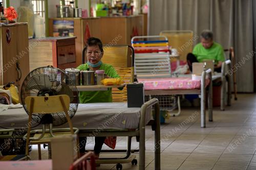 SAMBUTAN TAHUN BARU CINA DI RUMAH ORANG TUA