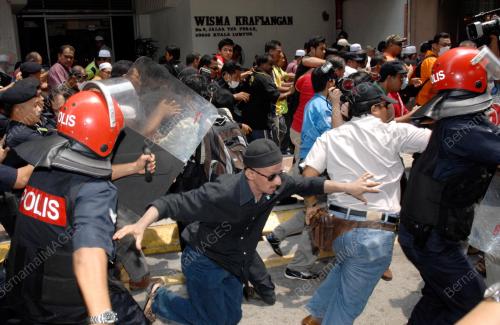 PERARAKAN GERAKAN MANSUH ISA