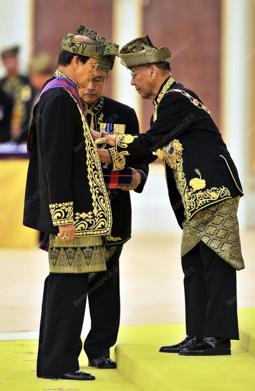 KL19_02062012_AGONG