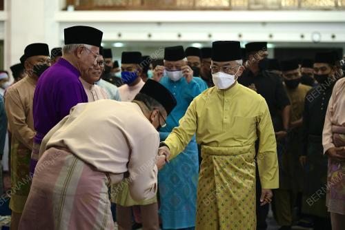 AL SULTAN ABDULLAH RIíAYATUDDIN AL MUSTAFA BILLAH SHAH