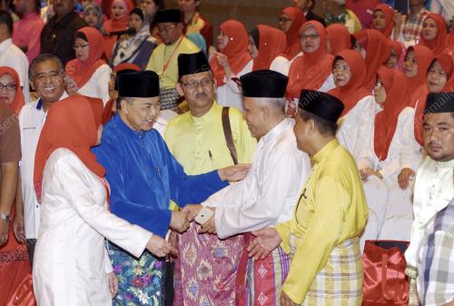 KL19_02082015_ZAHID_UMNO