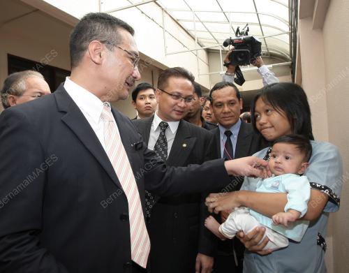 HISHAMUDDIN TUN HUSSEIN