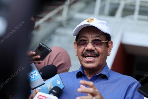 TAN SRI ABD KARIM MUNISAR