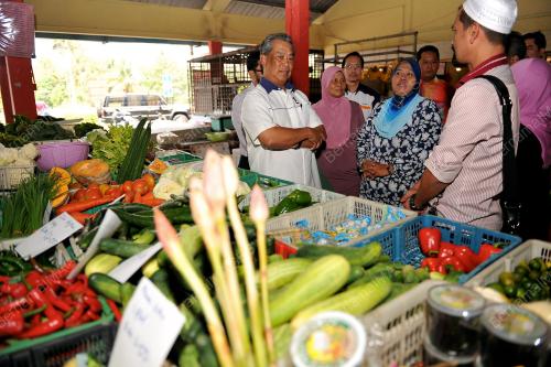 KL19_03022014_PASAR