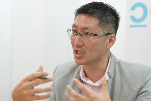 DR LOW LEY HIAN