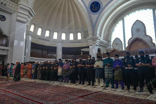 AL SULTAN ABDULLAH RI'AYATUDDIN AL MUSTAFA BILLAH SHAH