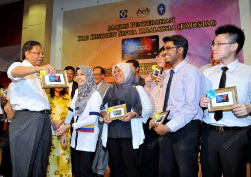 KL19_03102012_SISWA