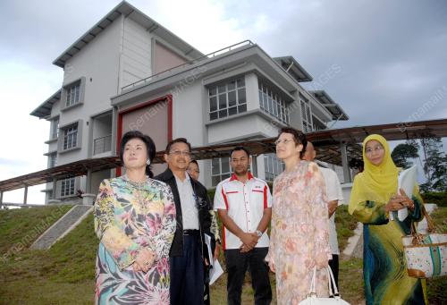 ROSMAH MANSOR