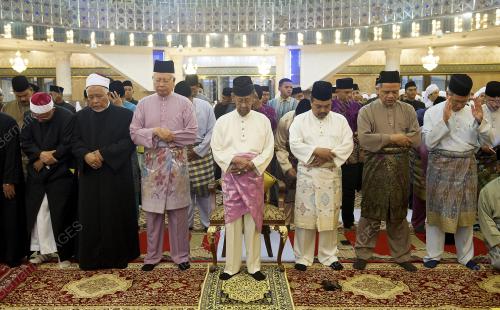 KL19_04062015_AGONG