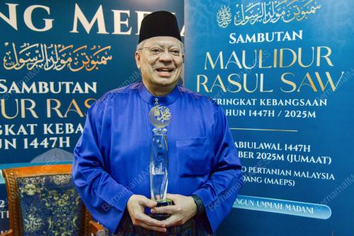 PENERIMA ANUGERAH MAULIDUR RASUL