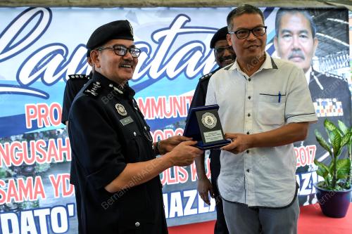 KL19_05122017_PASAR_BORONG_BN201712043315