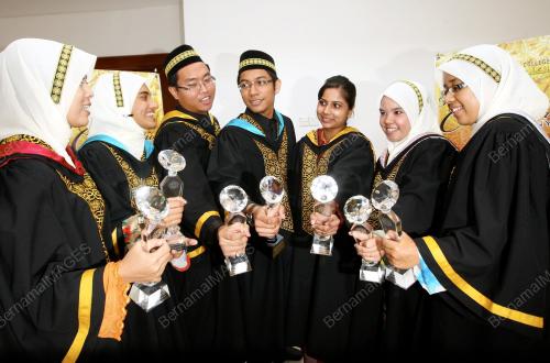 JAMIL KHIR BAHAROM