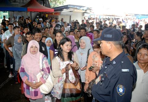 WARGA INDONESIA BALIK KAMPUNG