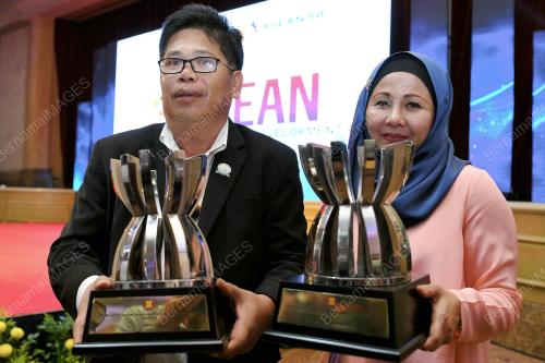 KL19_06102017_ANUGERAH_ASEAN