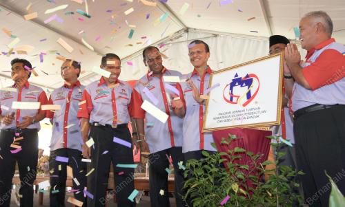 RAJA NONG CHIK RAJA ZAINAL ABIDIN