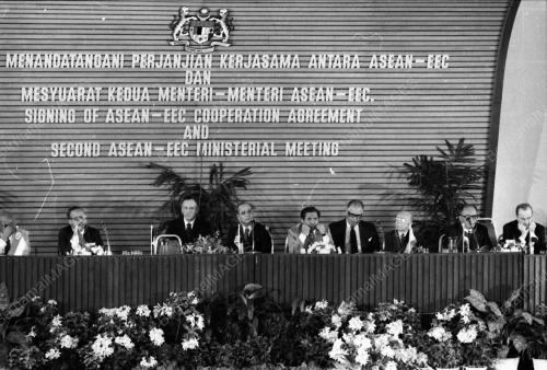 HUSSEIN ONN