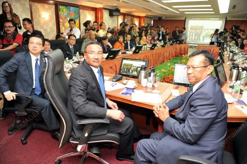 KL19_07082014_MH17