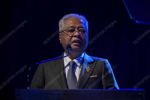 DATUK SERI ISMAIL SABRI YAAKOB