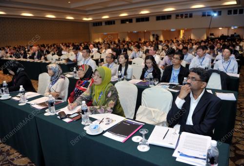 KL19_08102014_CONFERENCE