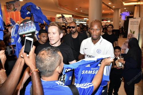 KL19_08122018_DROGBA_BN201812055628