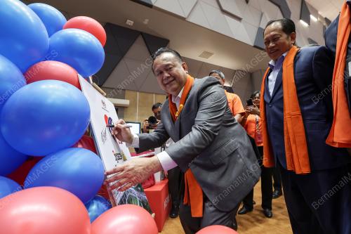 DATUK SERI ALEXANDER NANTA LINGGI