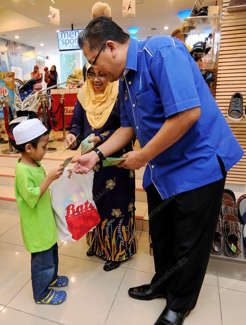 KL19_09072015_BENITA