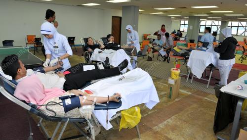 KL19_10012012_DERMA_DARAH