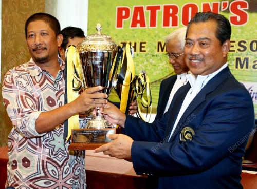 TAN SRI MUHYIDDIN YASSIN