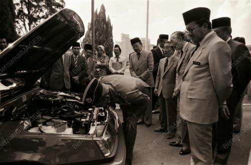 SULTAN ISKANDAR